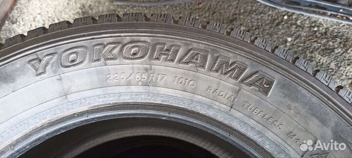 Yokohama Geolandar A/T G015 225/65 R17