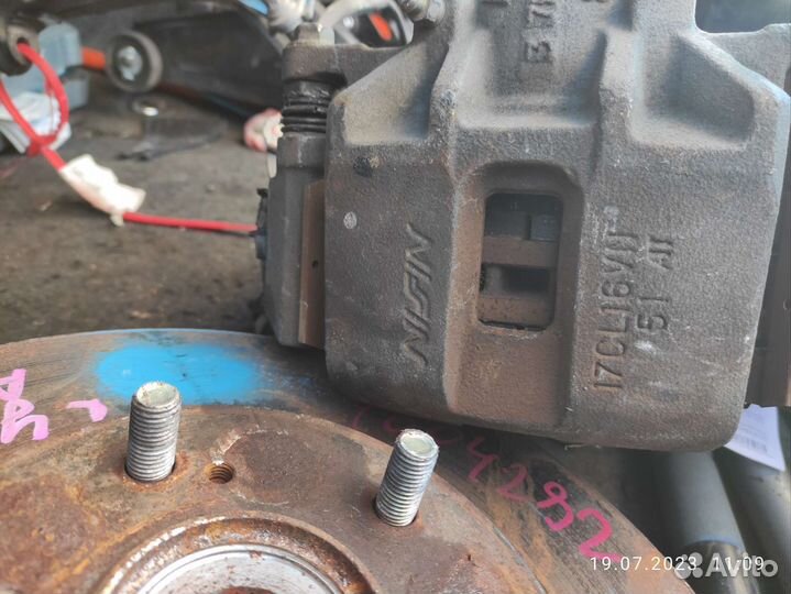 Кулаки поворотные Accord CL9