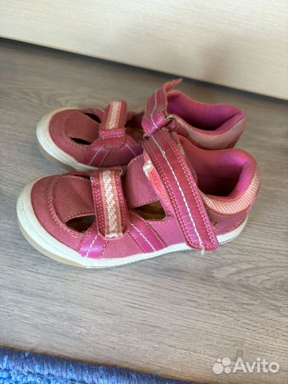 Сандалии для девочки