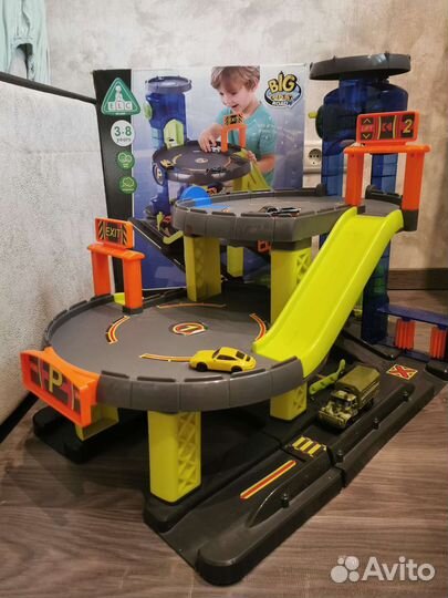 Гараж игрушка парковка ELC
