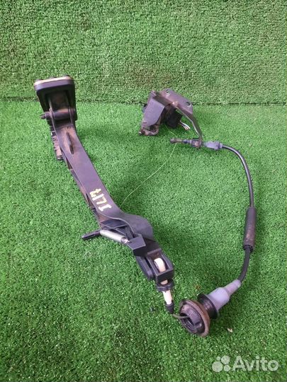 Педаль газа Mercedes-Benz Slk230 R170 M111E23