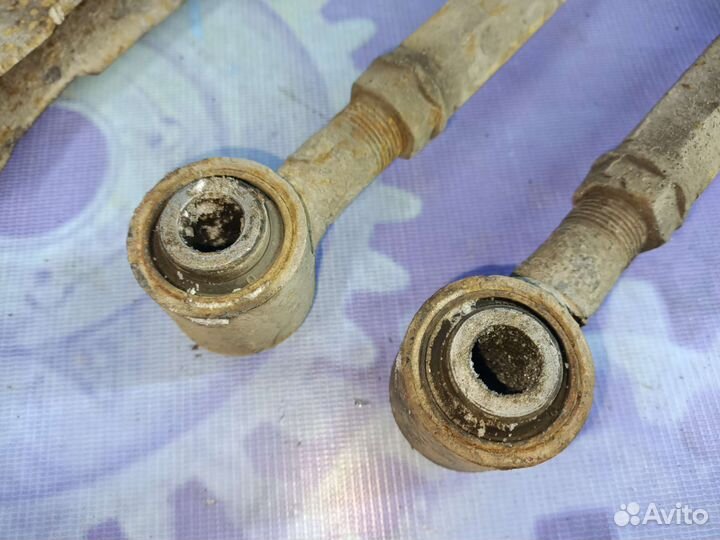 Поперечный рычаг задний комплект Kia Sportage 2