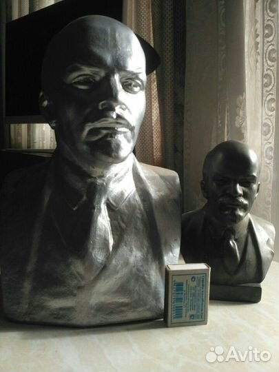 Бюст В.И. Ленина