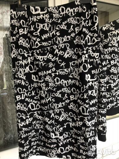 Продам юбку и свитер (костюм) женский