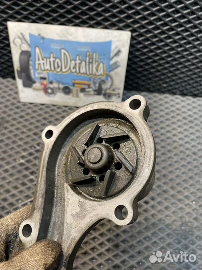 Помпа Nissan Primera P12 02г. 1.8 QG18 116 л.с