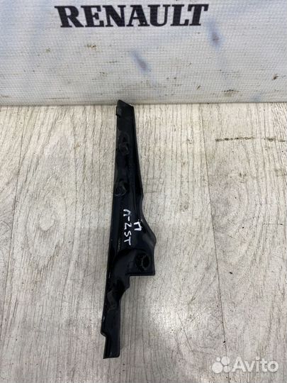 Накладка петли капота Уголок жабо Renault logan st