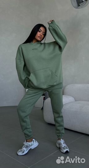 Maneken brand костюм