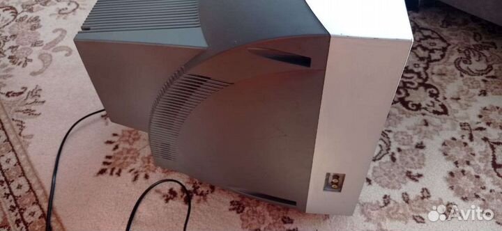 Телевизор samsung