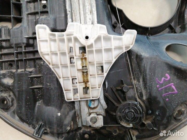 Стеклоподъемник задний правый Kia Optima TF G4KE