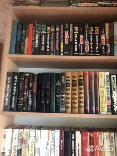 Книги разных жанров