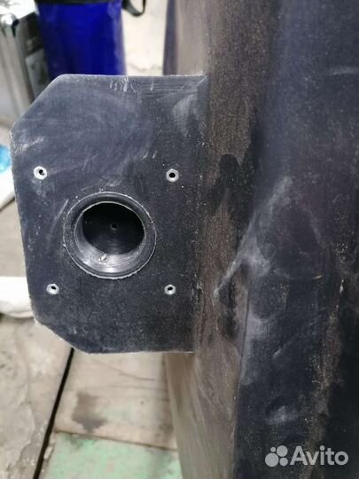 Бак для воды пластиковый с теной