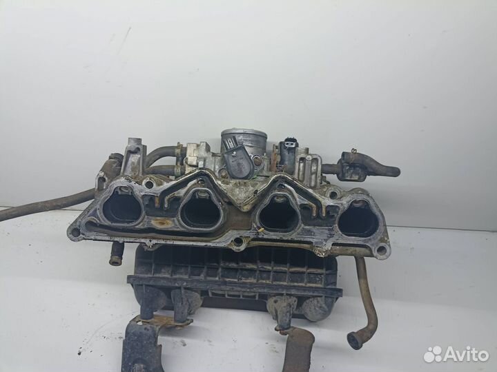 Впускной коллектор. Honda Civic 7 1.6