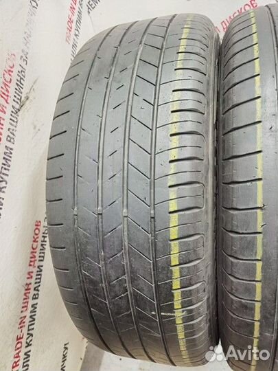 Goodyear EfficientGrip 215/60 R16