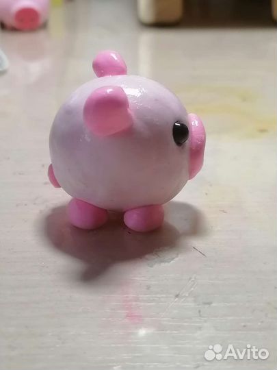 Фигурка свинки