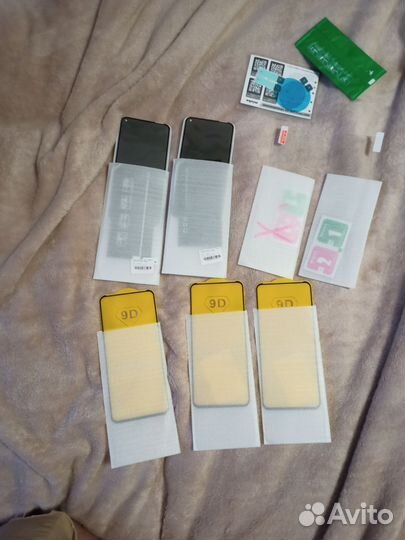 Защитные стекла