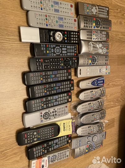 Пульты ду для телевизора новые Huayu, IRC