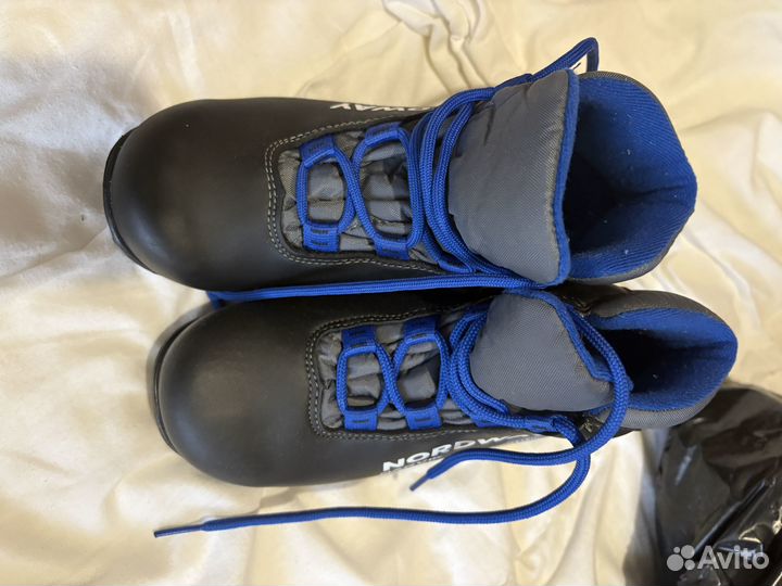 Лыжи и ботинки детские