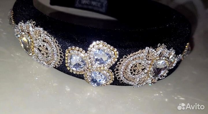 Бархатный ободок с декором