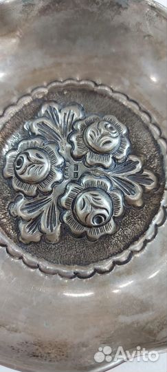 Серебряная тарелка