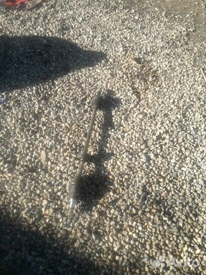 Привод правый Toyota Vitz Yaris 1sz