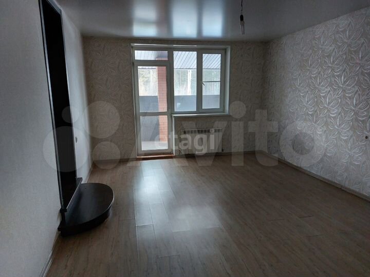 Коттедж 194,7 м² на участке 4,5 сот.