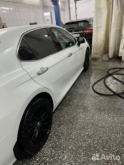 Диски с резиной летней r18 Toyota Camry