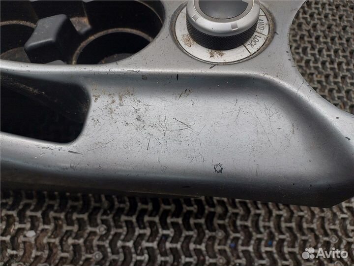 Консоль салона Mitsubishi Outlander XL, 2007