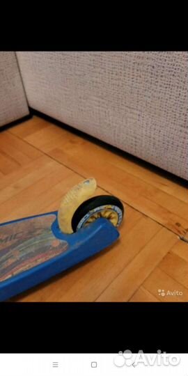 Трёхколёсный самокат Cosmic