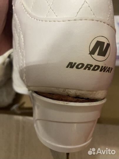 Коньки женские 41 размер