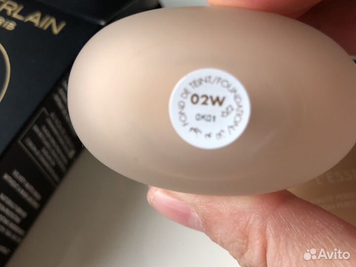 Стойкий, матовый финиш тональный guerlain