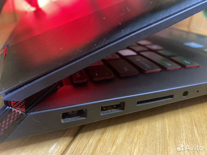 Игровой ноутбук Lenovo i5-6300HQ/8gb/gtx960 2gb