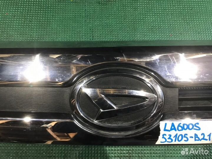 Решетка радиатора daihatsu tanto