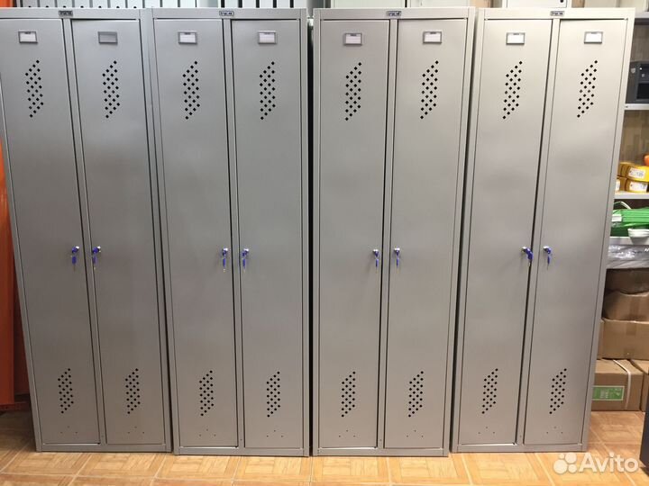 Шкафы металлические для раздевалки