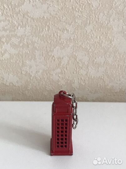 Брелок красная телефонная будка