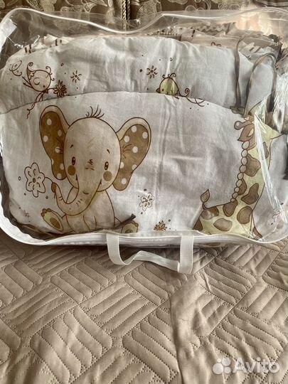 Бортики в детскую кроватку+ком-т пост.белья