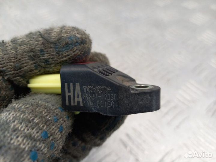 Датчик AIR BAG Toyota Rav 4 XA40 2.0 3ZR-FE 146Л.С