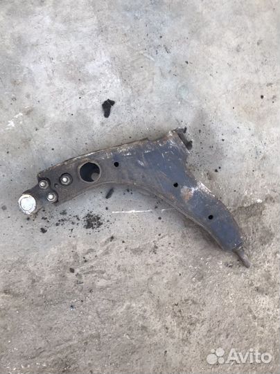 Рычаг подвески правый передний Daewoo Nexia