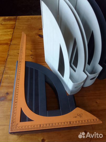 Лотки канцелярский