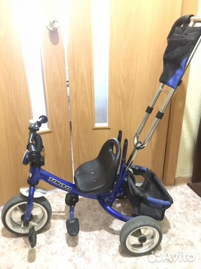 Детский велосипед с ручкой