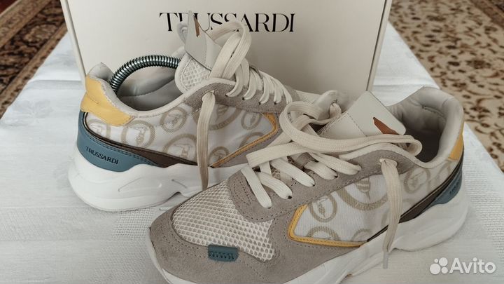 Кроссовки женские оригинал Trussardi р.39