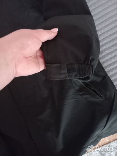 Ветровка спортивная женская