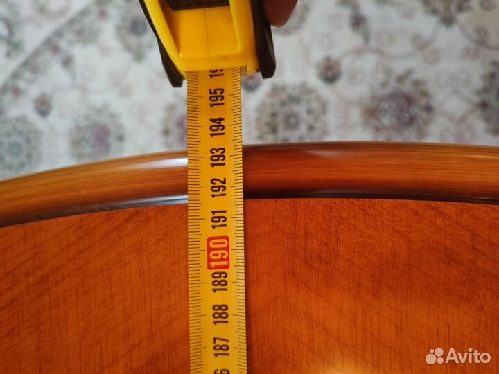 Стол с шестью стульями из массива вишни
