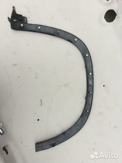 Накладка арки крыла Toyota Highlander 2016г