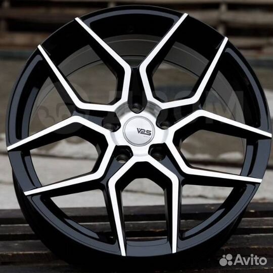 Диск литой Replica VPS 1979 R18 5x114.3