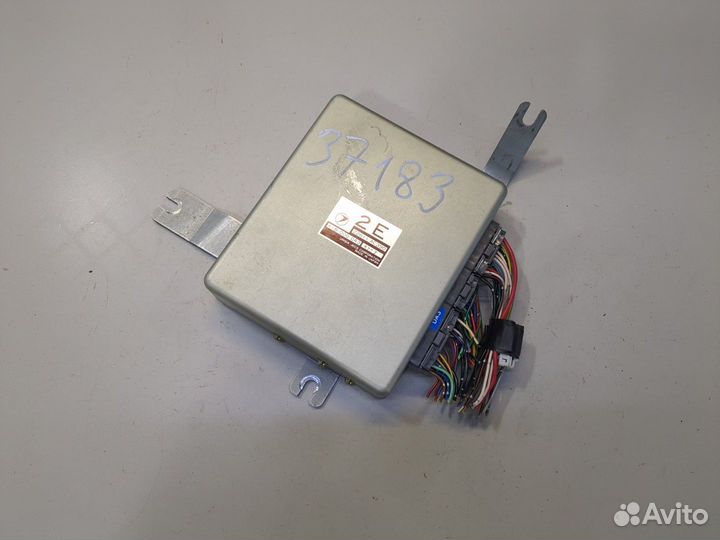 Блок управления двигателем Subaru Legacy (B11), 19