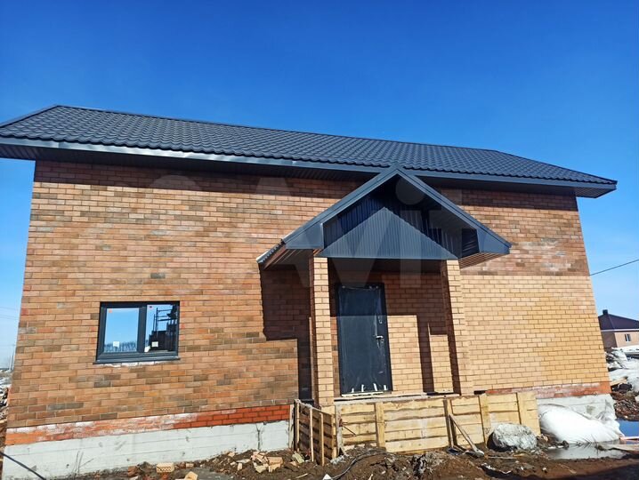 Коттедж 130 м² на участке 6 сот.