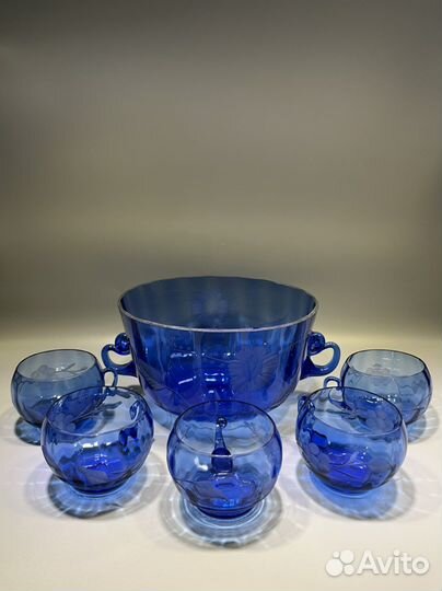 Набор для крюшона. Чаша и 5 чашек. Синее стекло
