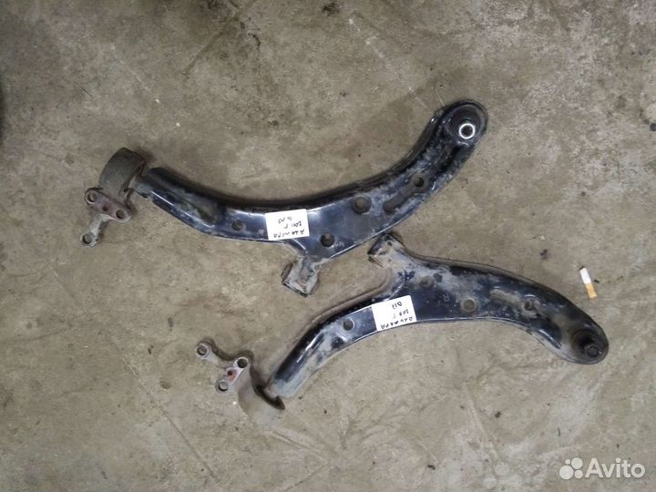 Рычаг передний правый Nissan Almera Classic B10