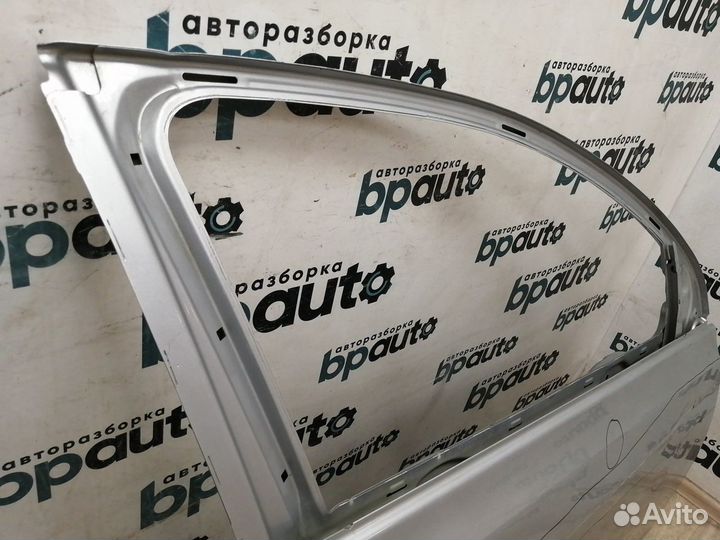 Дверь передняя правая 5K4831056H Volkswagen Golf