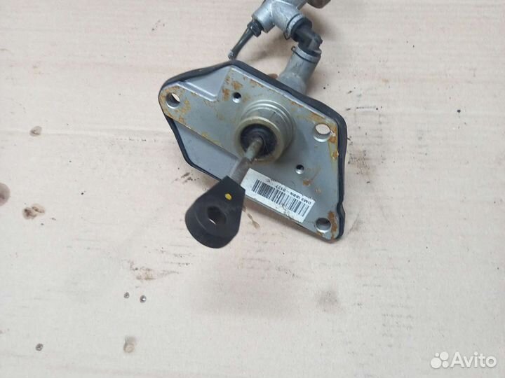 Главный цилиндр сцепления Киа Соренто 2